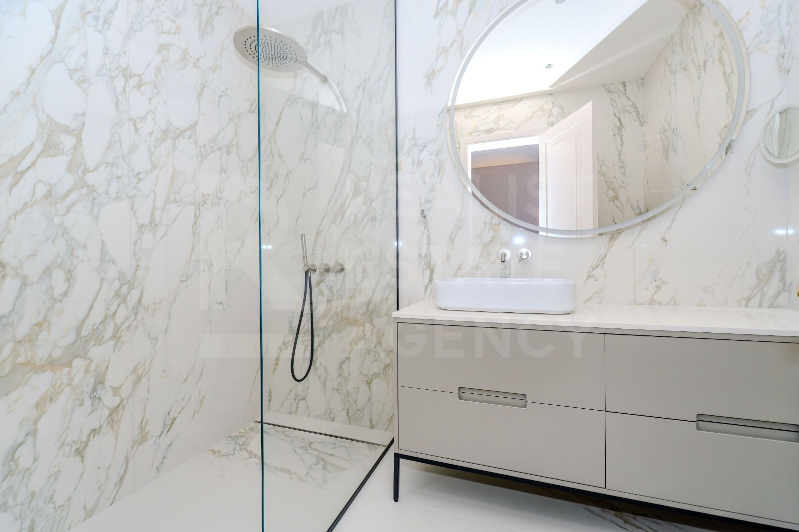 Vânzare, casă, 4 camere, str. Timiș, sector Centru - Poză 12