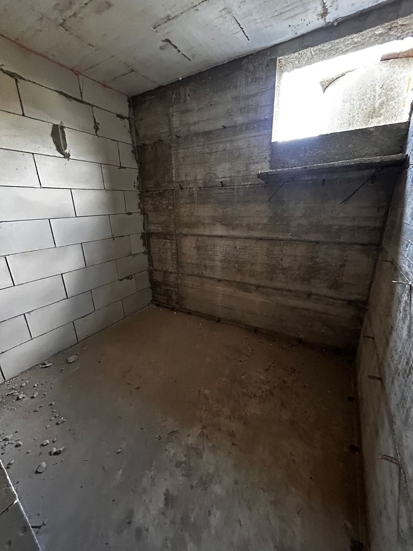 Casa la rosu de vanzare in Alba Iulia - Poză 5