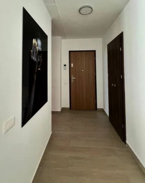 Un apartament în care priveliștea către Tâmpa face parte din experiența de zi cu - Poză 5
