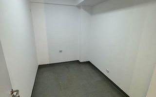 Spaţiu com. Clinica Stomatologică  în faţa staţiei STb S170 - Poză 10