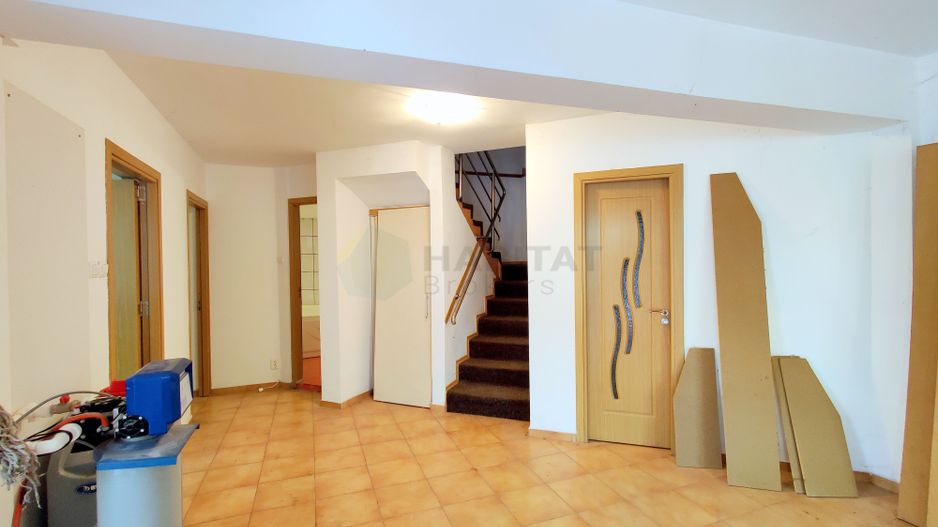 VIla 6 camere Parc Bazilescu, la 9 minute de metrou. - Poză 4