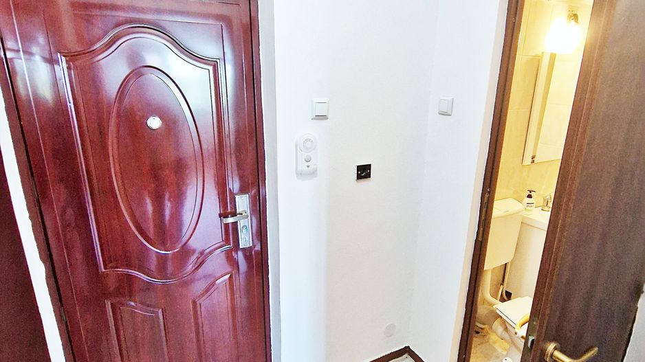 AZURA Imobiliare - Garsoniera Nemobilata Pitesti Craiovei Central - Poză 11