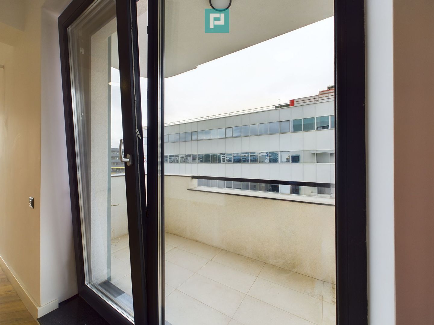 Apartament spațios pe Bulevardul Pipera - Poză 12