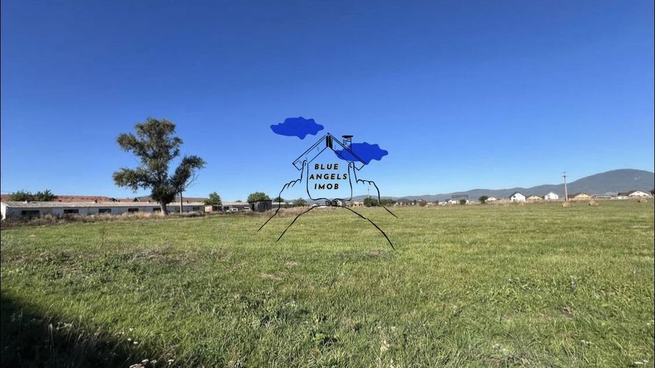 TEREN INTRAVILAN! Potențial dezvoltare rezidențială - Poză 1