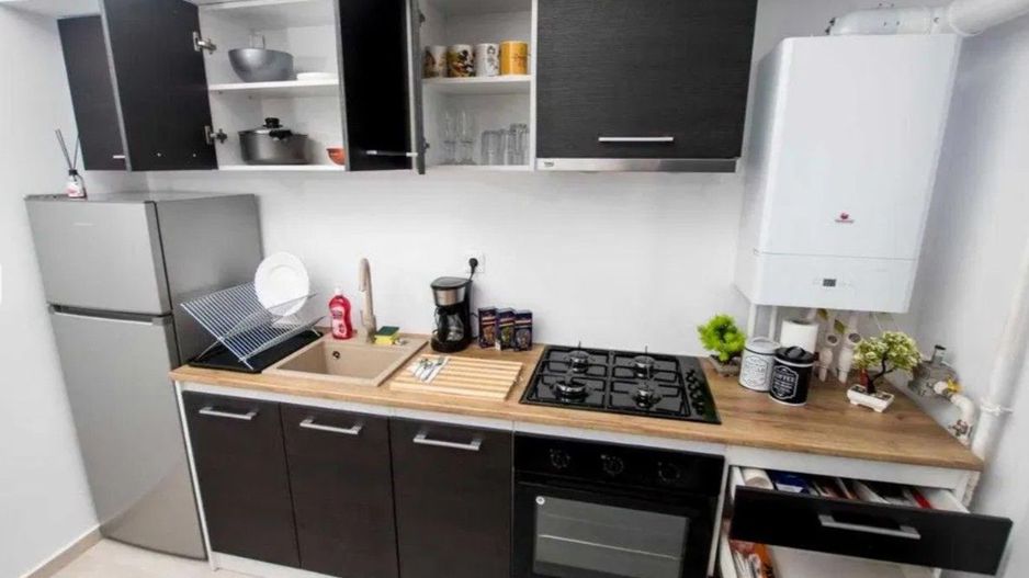 GARSONIERA MODERNA | MOGHIOROS RESIDENCE - Poză 4