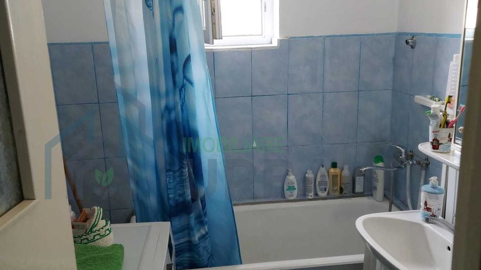 Apartament 3 camere de vânzare, Hârlău, etaj 4 - Poză 1