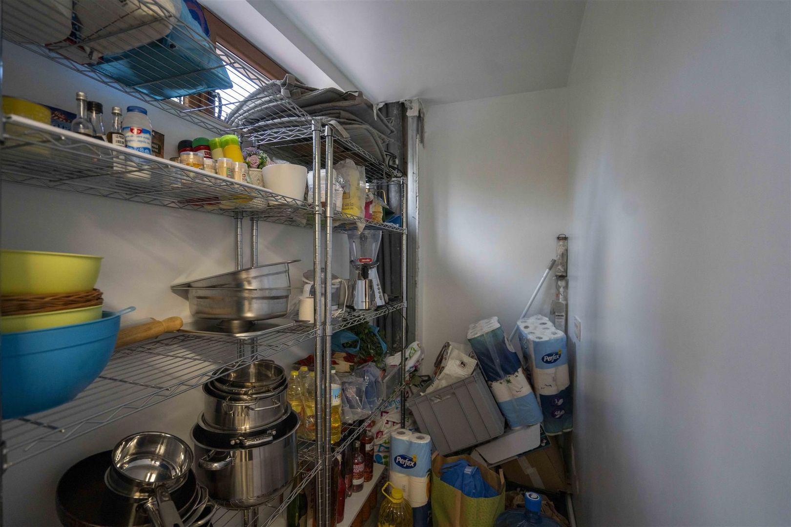 Baza de tenis si constructie moderna - Poză 21