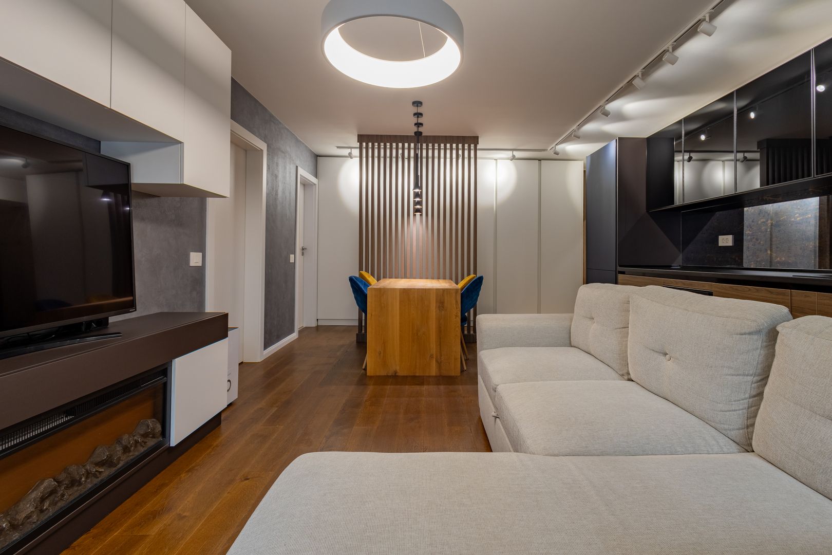 Apartament 2 camere mobilat complet, parcare subterana Schei - Poză 9