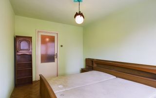 Apartament cu 3 camere, etaj intermediar - Poză 9