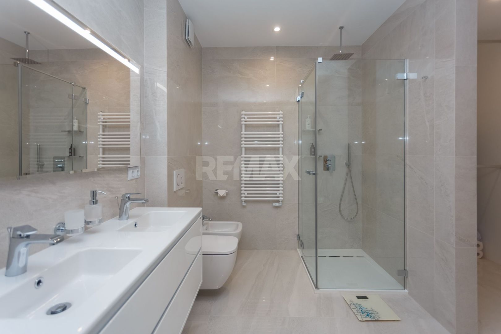 Chirie Casa Poșta Veche/Petricani - Poză 14