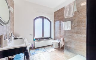 Vila cu piscina si garaj - 6 dormitoare - Pantelimon - Poză 18