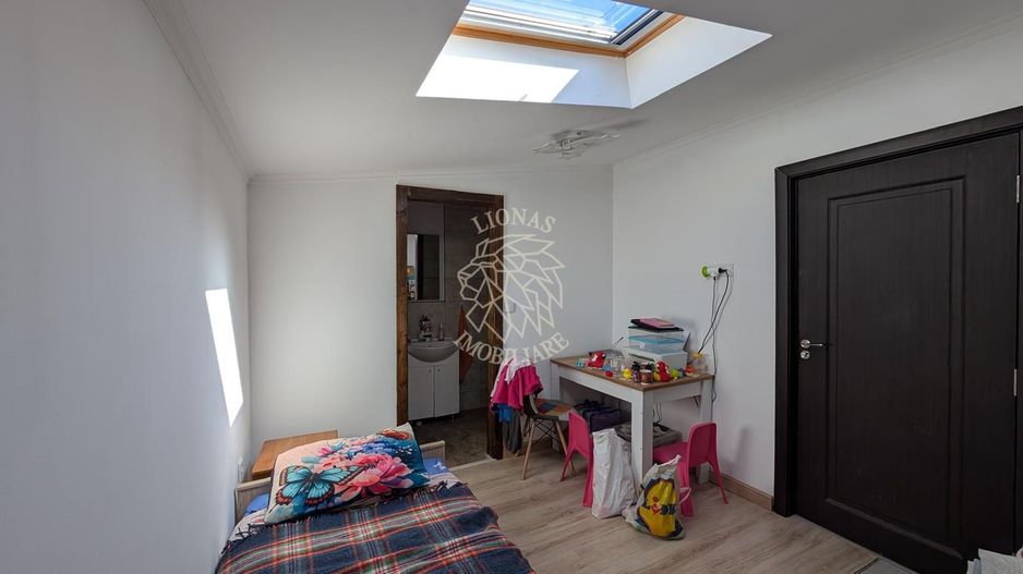 Casa 3 camere 84 mp-teren 280 mp-ideal cabinet, birou-Ultracentral - Poză 3