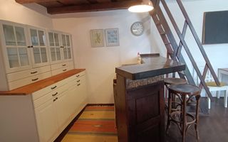 Casă  de închiriat in Centrul Istoric - Poză 8