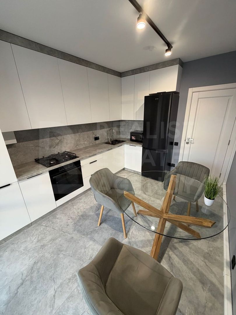 Chirie, apartament, 2 camere, strada Corneşti, Râșcani - Poză 1