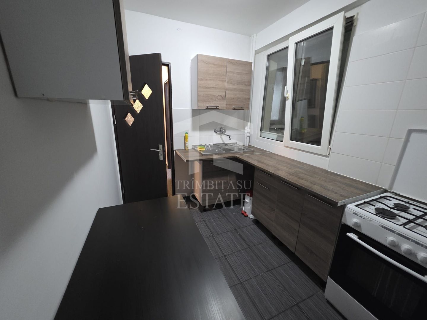 Apartament 2 camere decomandat Eroii Revolutiei - Metrou - Poză 8