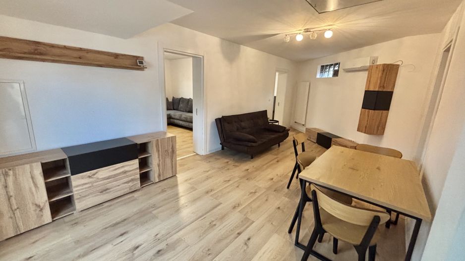Apartament 3 Camere Spațios, Mobilat,  Curte și Balcon [ Zona Centrala ] - Poză 4