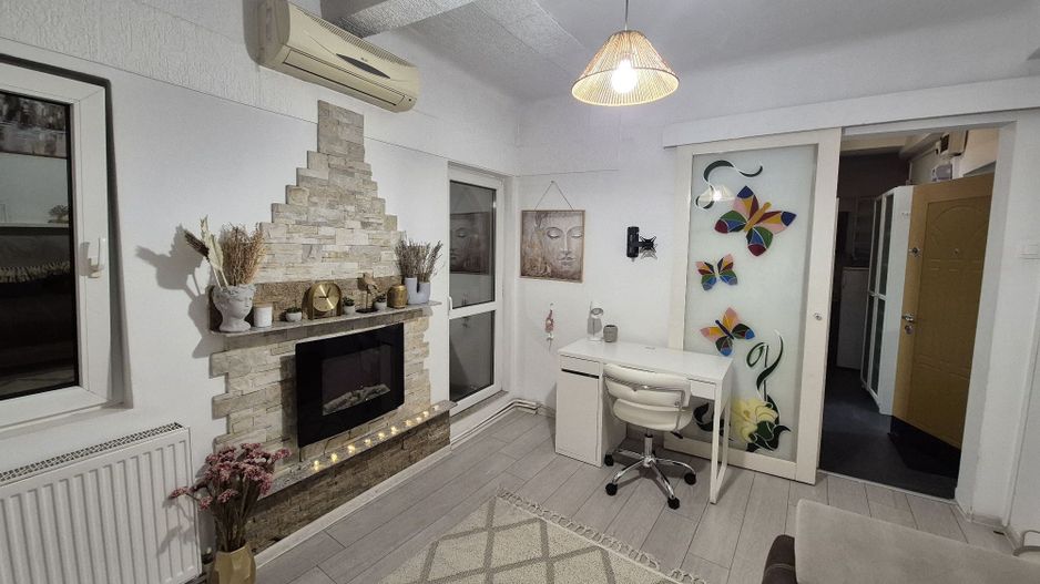 Garsonieră ultracentrală, decomandată, centrală proprie – Piața Sfinții Voievozi - Poză 4