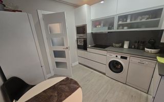 Apartament 3 camere 2 bai 2 balcoane loc de parcare subteran zona Turnisor - Poză 6