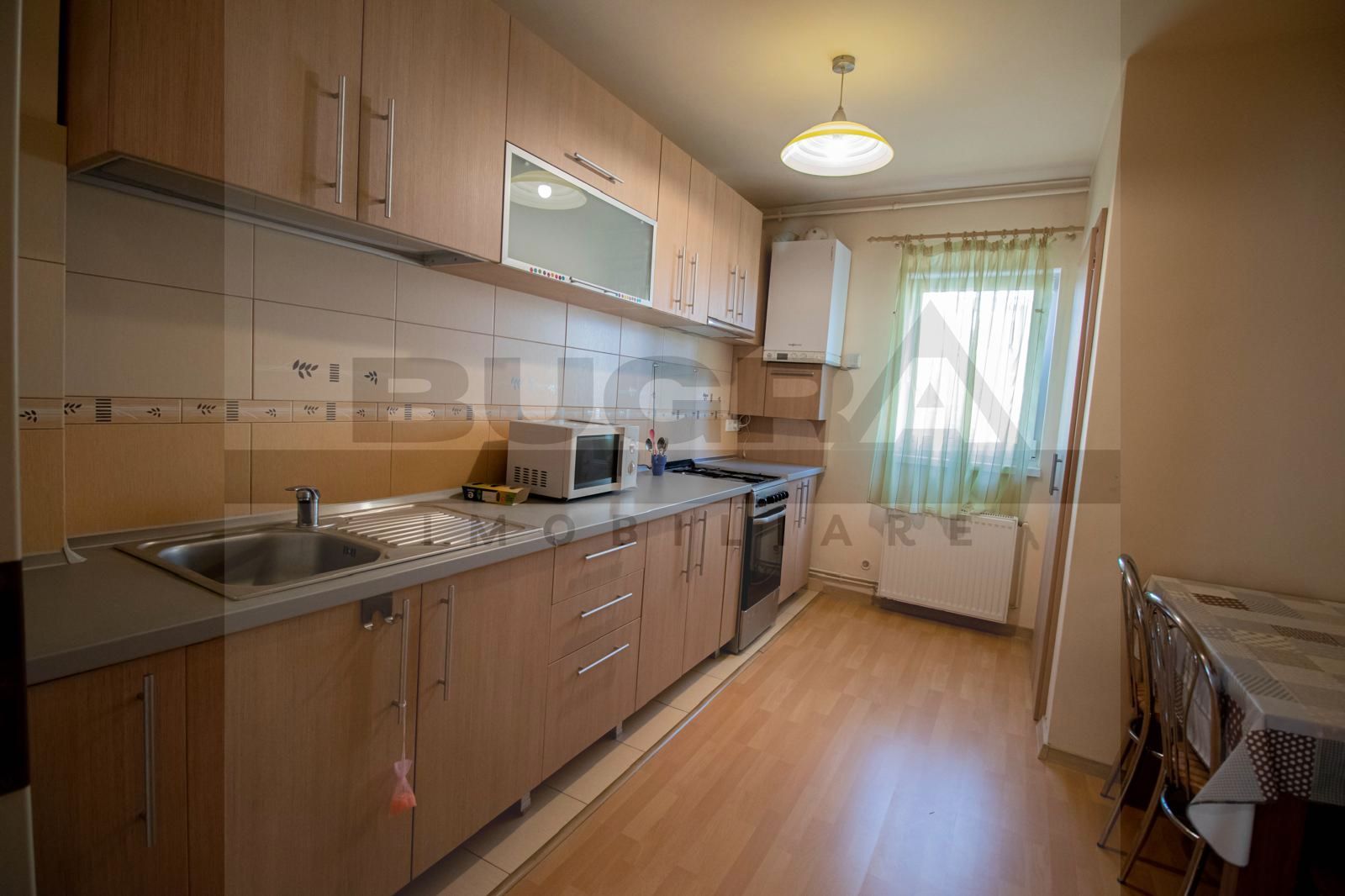 Apartament 3 camere decomandat, centrala proprie, zona UMF - Poză 7