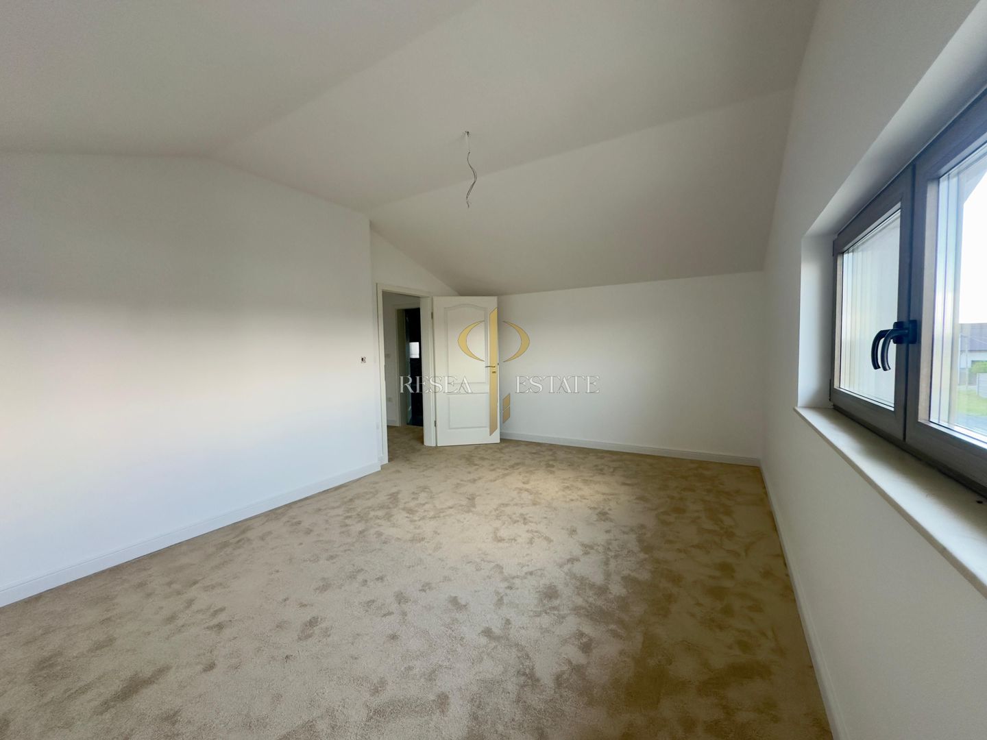 Casă Individuală Modernă cu 4 Dormitoare și Teren Generos – Giroc - Poză 6