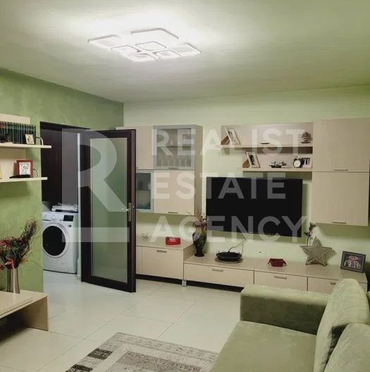 Vânzare, apartament cu 3 camere în zona Drumul Taberei - Poză 2