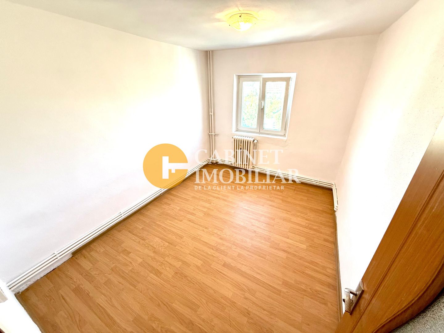 2 CAMERE DECOMANDAT, Liber - Alexandru Cel Bun - Poză 3