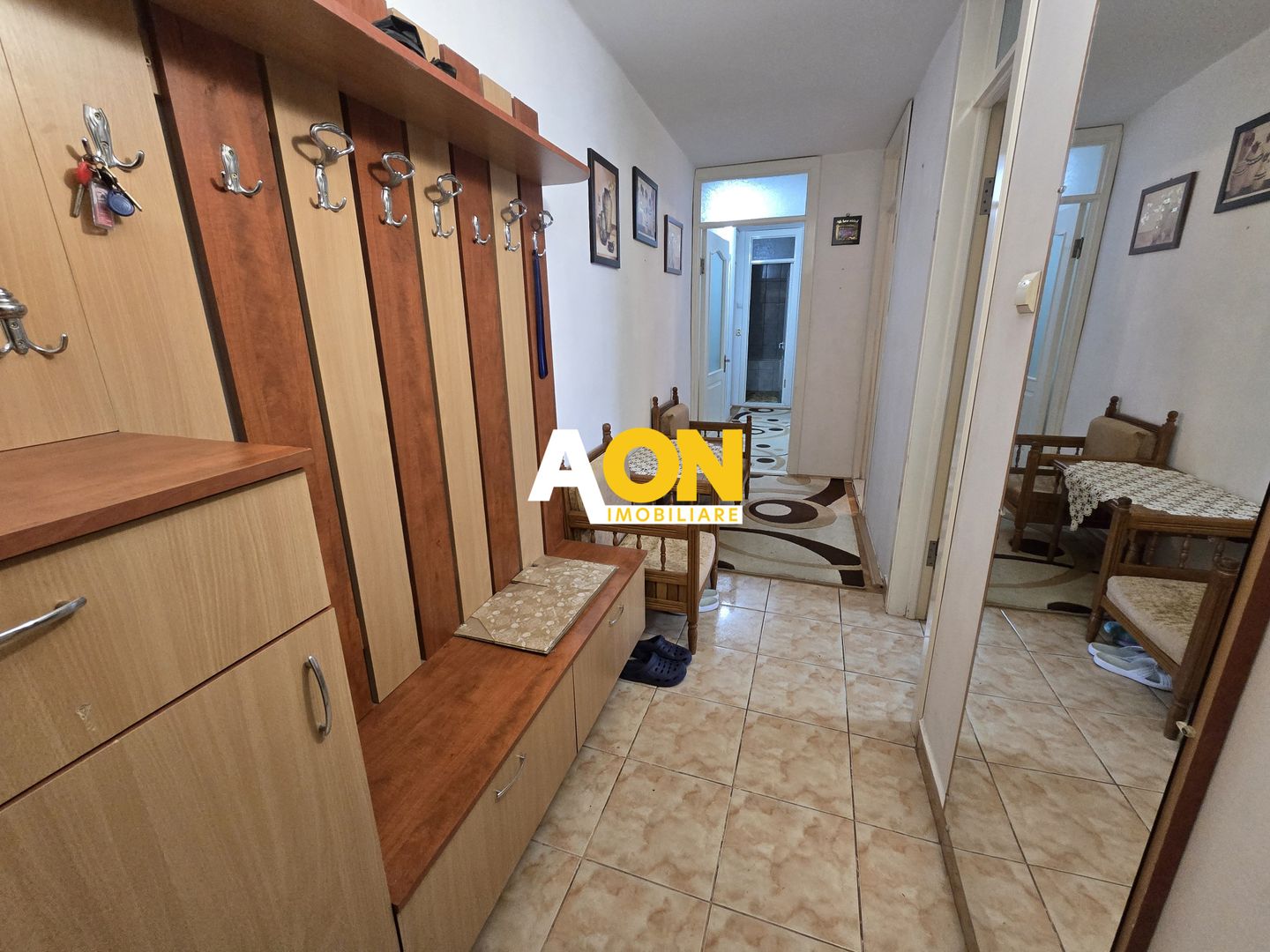 Apartament 4 Camere,79mp Utili, Etaj 2, Zona Cetate - Poză 9