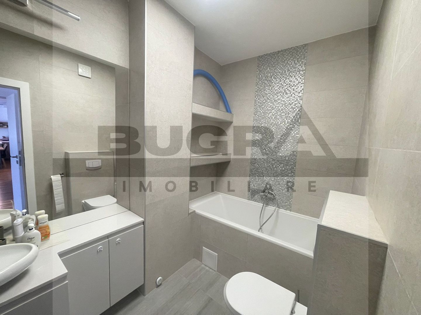 Apartament de 3 camere, modern, 80mp, parcare, zona Centrala - Poză 11