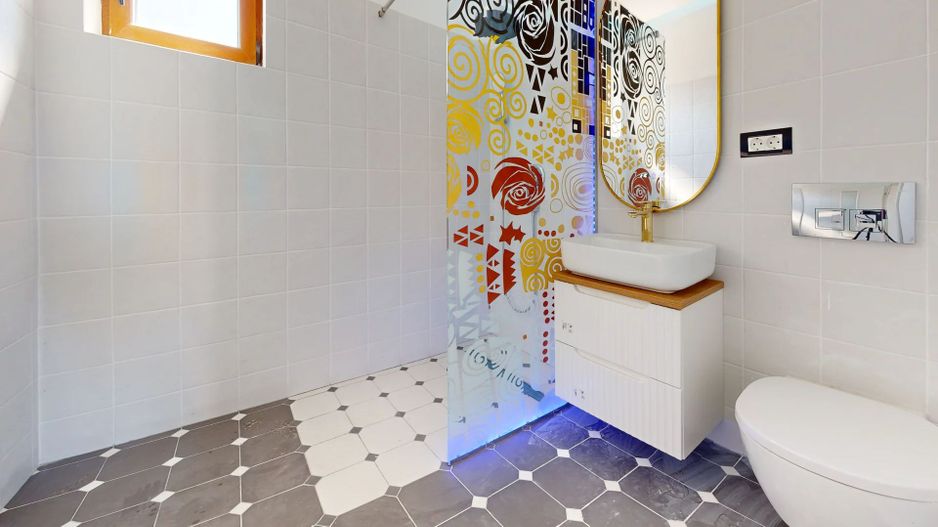 Vila cu stil in Izvor-Tarlungeni - Poză 7