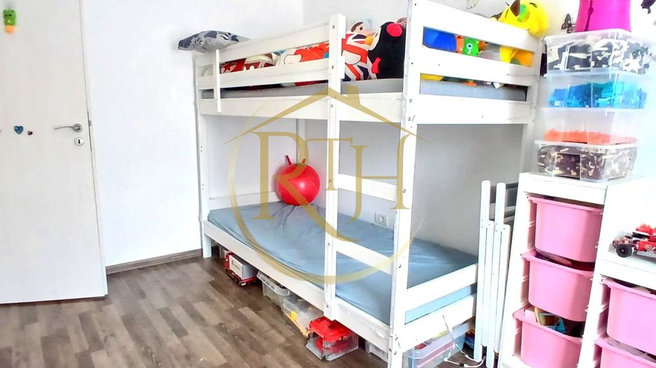 Oferim spre vânzare un apartament deosebit cu 3 camere, în zona Buziașului! - Poză 7