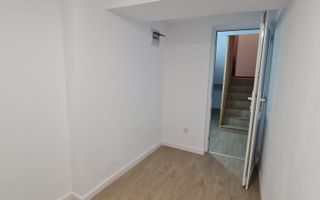 Vila spațioasă și elegantă de vânzare la intrarea în cartierul Turnișo - Poză 3