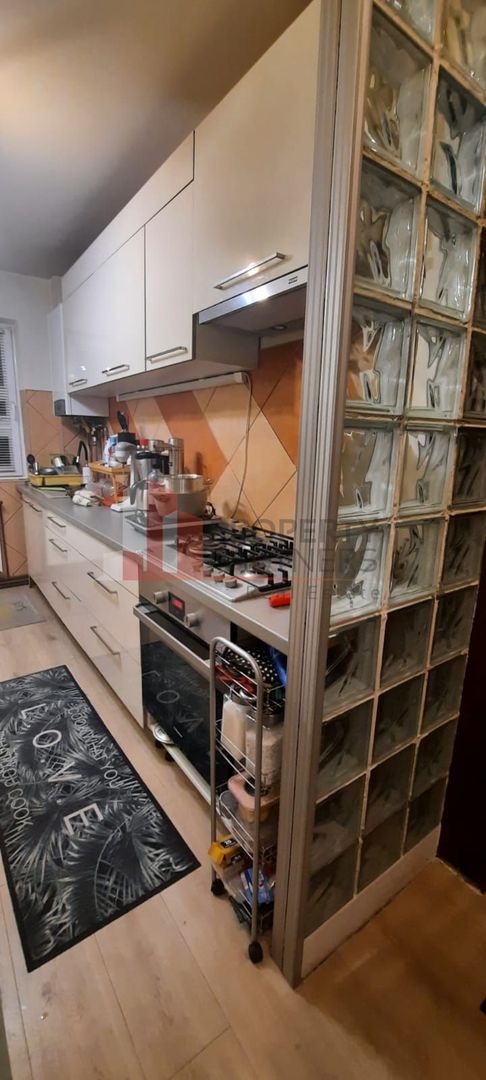 Apartament 3 camere Astra Brașov - Poză 8