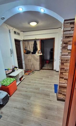 2 camere decomandate , in Aleea Carpati , zona linistita. - Poză 7