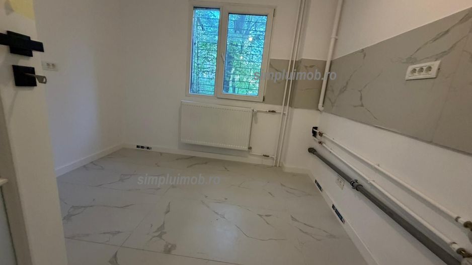 Metrou Titan renovat complet 3 camere - Poză 10