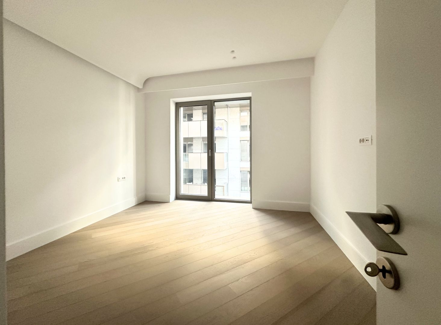 Apartament modern cu 3 camere lifestyle exclusivist Cortina Iancu Nicolae - Poză 14