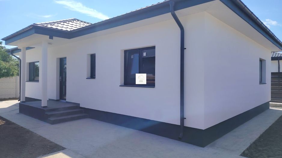 Casa 4 camere Darza - Poză 1