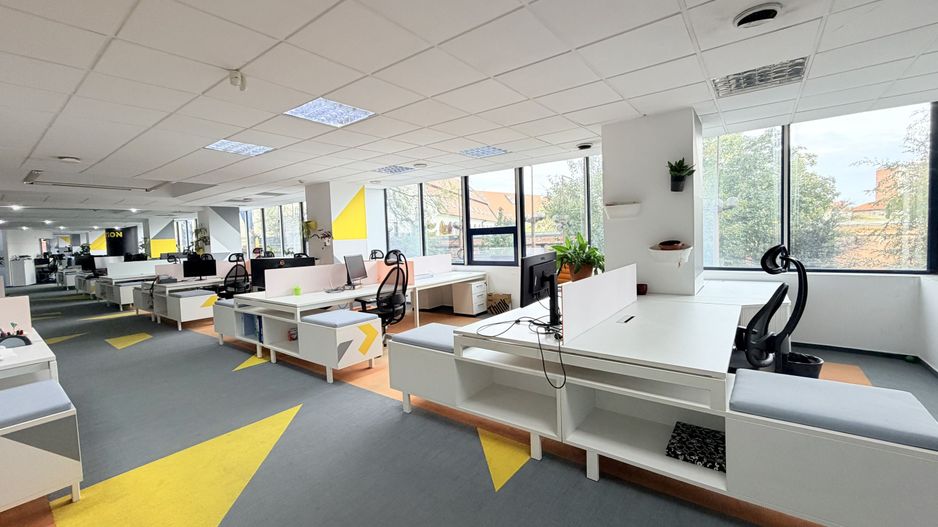 Un sediu care inspiră încredere, în inima Timișoarei - Poză 11