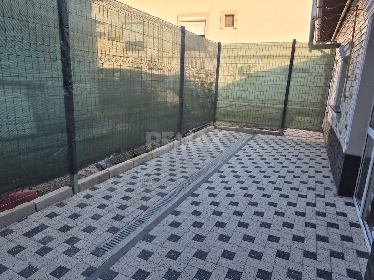 Chirie apartament la sol Centru, Mun. Chișinău - Poză 2