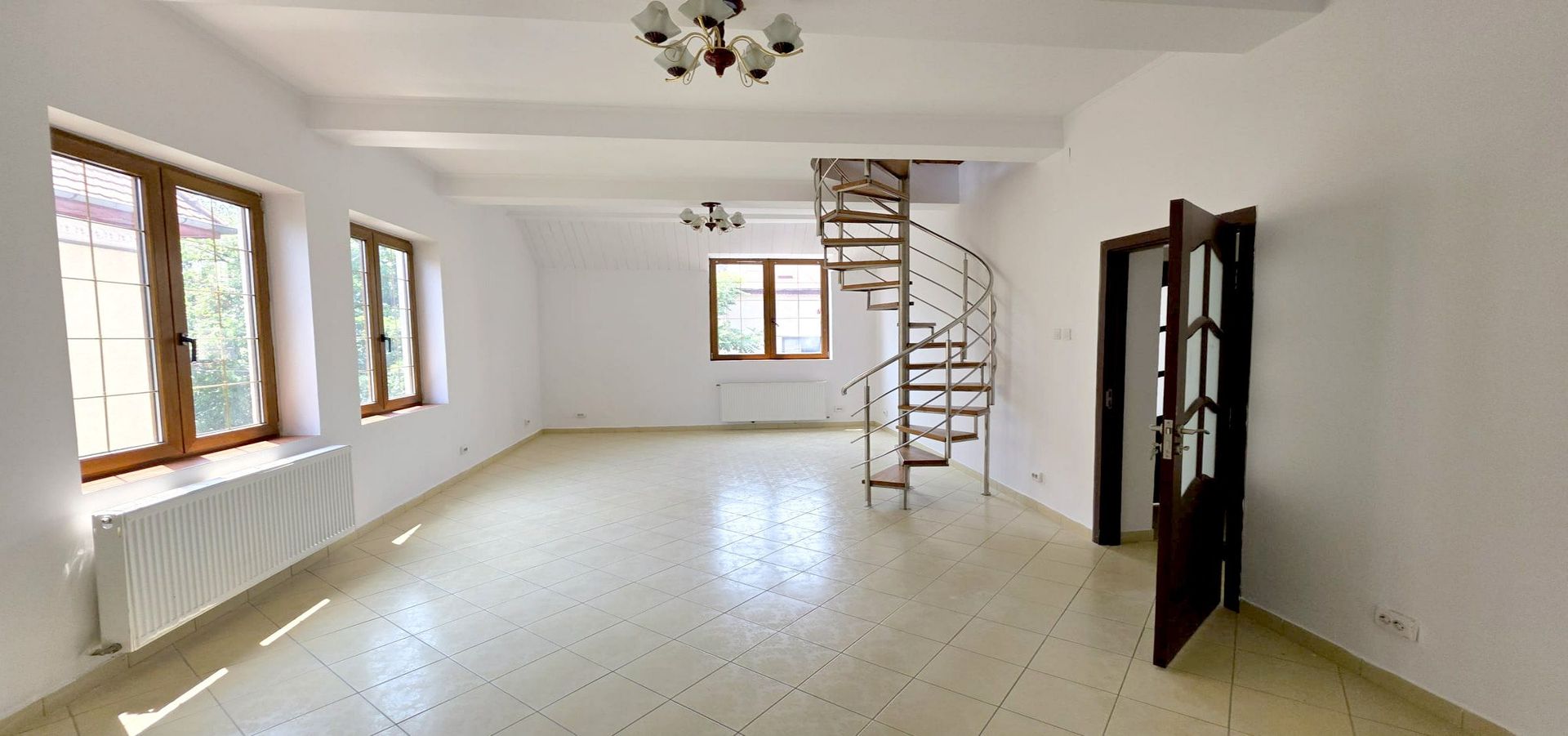 Delea Veche- Vila S+P+1E+Pod- 8 camere- 290 mp utili - Poză 3