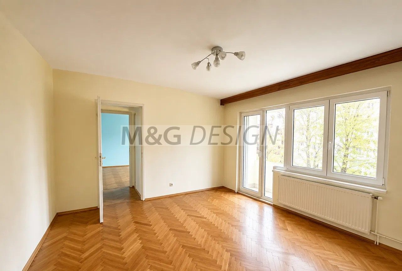 Apartament cu 3 camere Aradului cu centrala - Poză 1