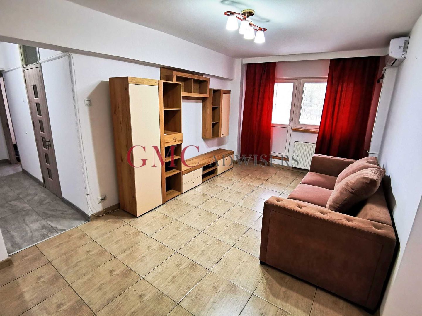 Apartament 3 camere B-dul Chisinau - Mega Mall - Poză 1