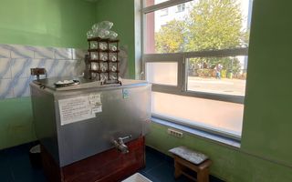 Casă cu spațiu comercial la stradă | Curte | Grădină | Oradea - Poză 4