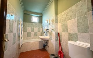 Apartament cu 2 camere, situat in zona centrala - Poză 6
