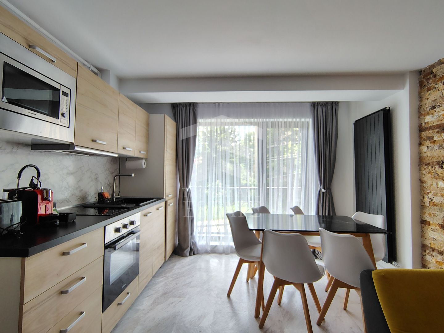Mobilat utilat integral MODERN | Decomandat | Predeal - Poză 4