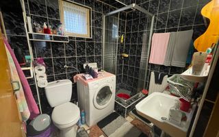 Casă cu etaj, Livezeni - Poză 12