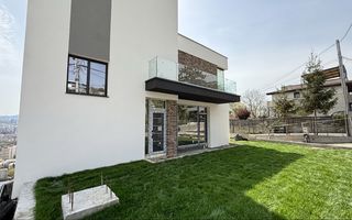 Casă generoasă cu panoramă și 256 mp terasă circulabilă - Poză 2