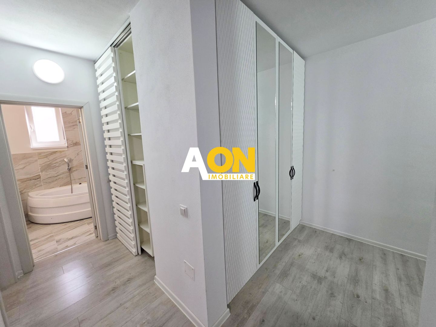 Apartament 2 camere, mobilat, utilat, et.1, pompe de căldură, parcare - Poză 9