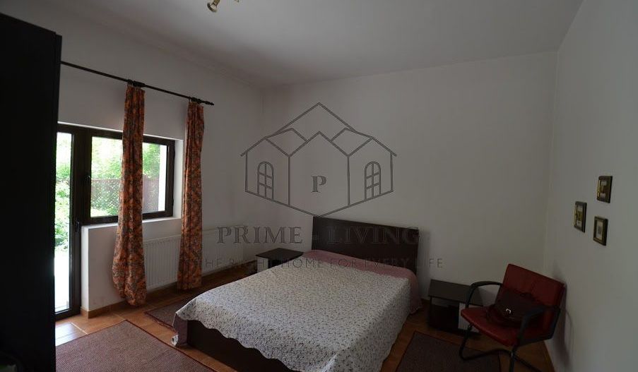 Vilă splendidă cu grădină extinsă și facilități moderne - Poză 4