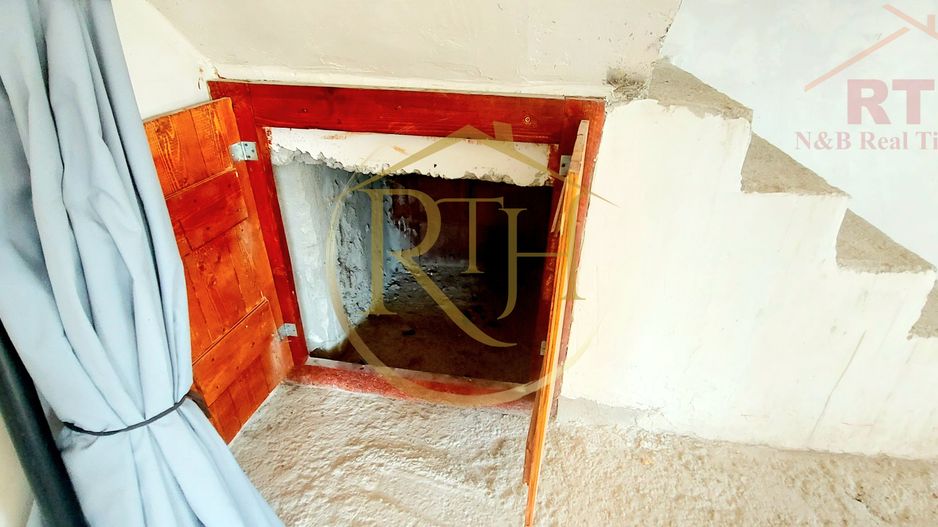 Casa de vânzare la gri plus teren in Chisoda. - Poză 23