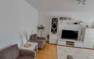 Apartament spațios, 4 camere, 106 mp, două balcoane, parcare, central. - Poză 1